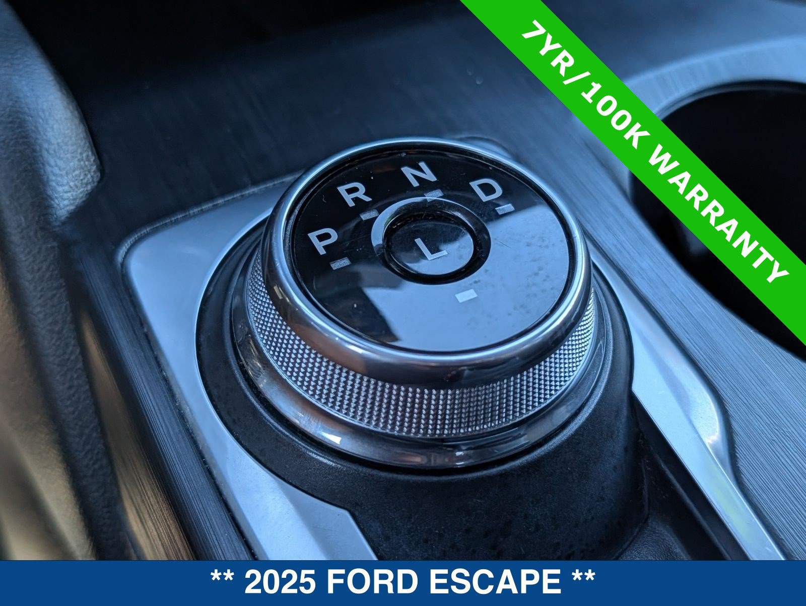 Certified 2025 Ford Escape ST-Line FWD image 32