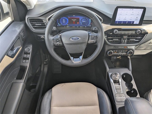 Certified 2022 Ford Escape Titanium w/ Titanium Elite Package image 17