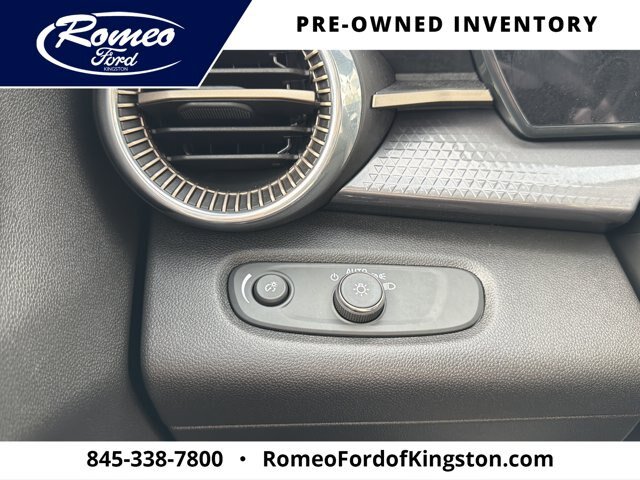 Used 2024 Chevrolet Trax ACTIV w/ Sunroof Package FWD image 22