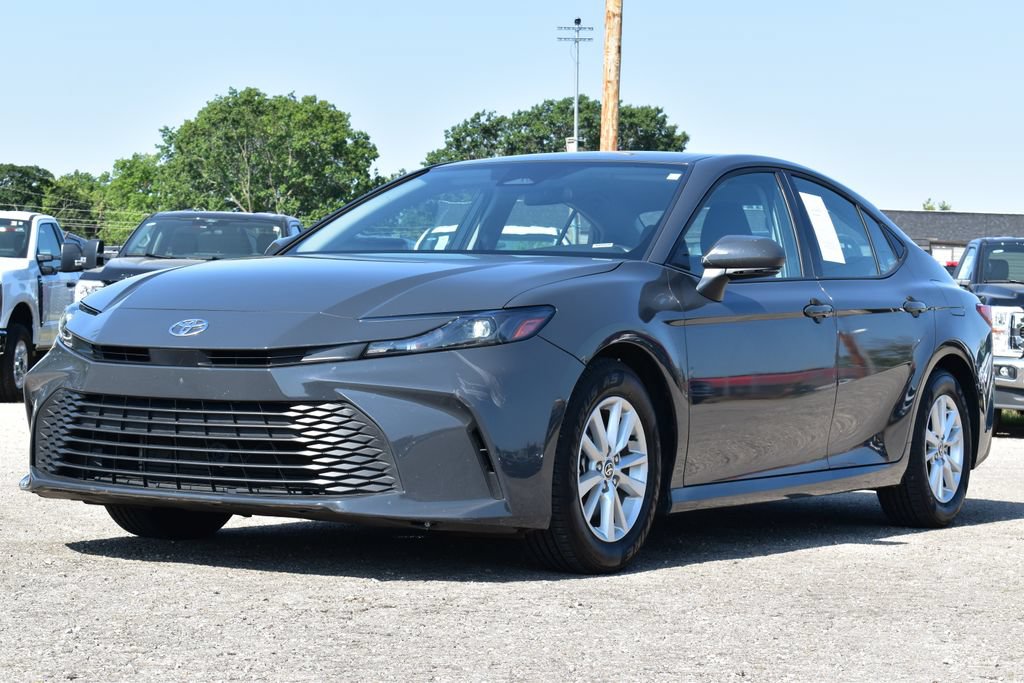 Used 2025 Toyota Camry LE FWD image 1