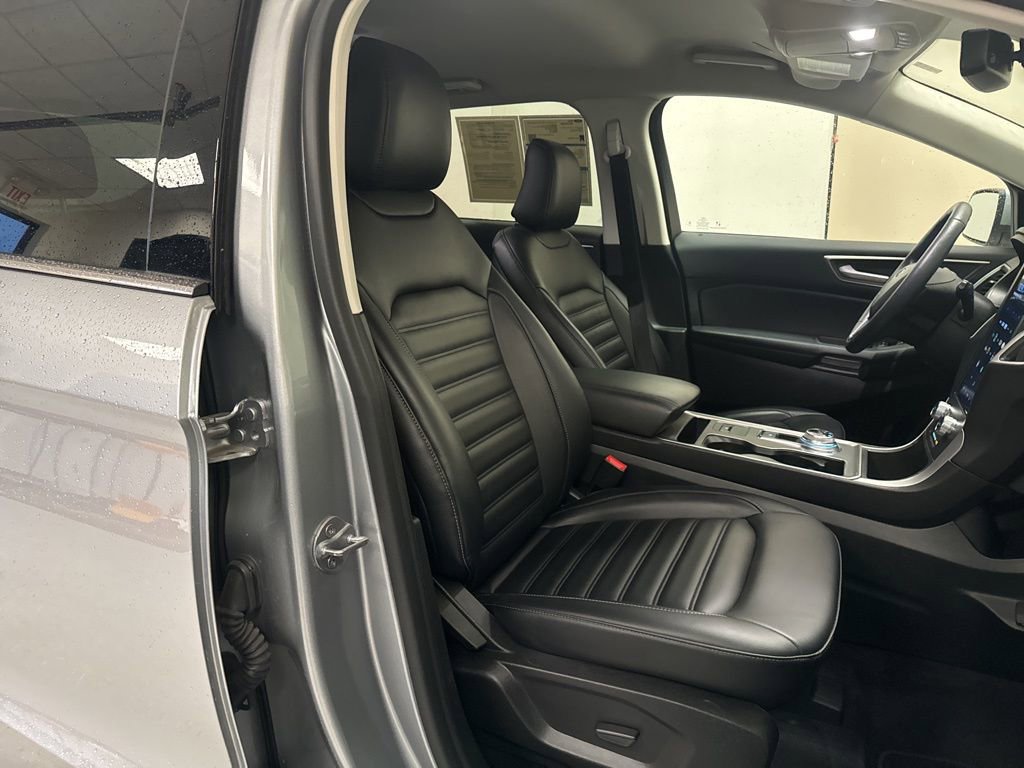 Certified 2024 Ford Edge SEL w/ Convenience Package AWD/4WD image 29