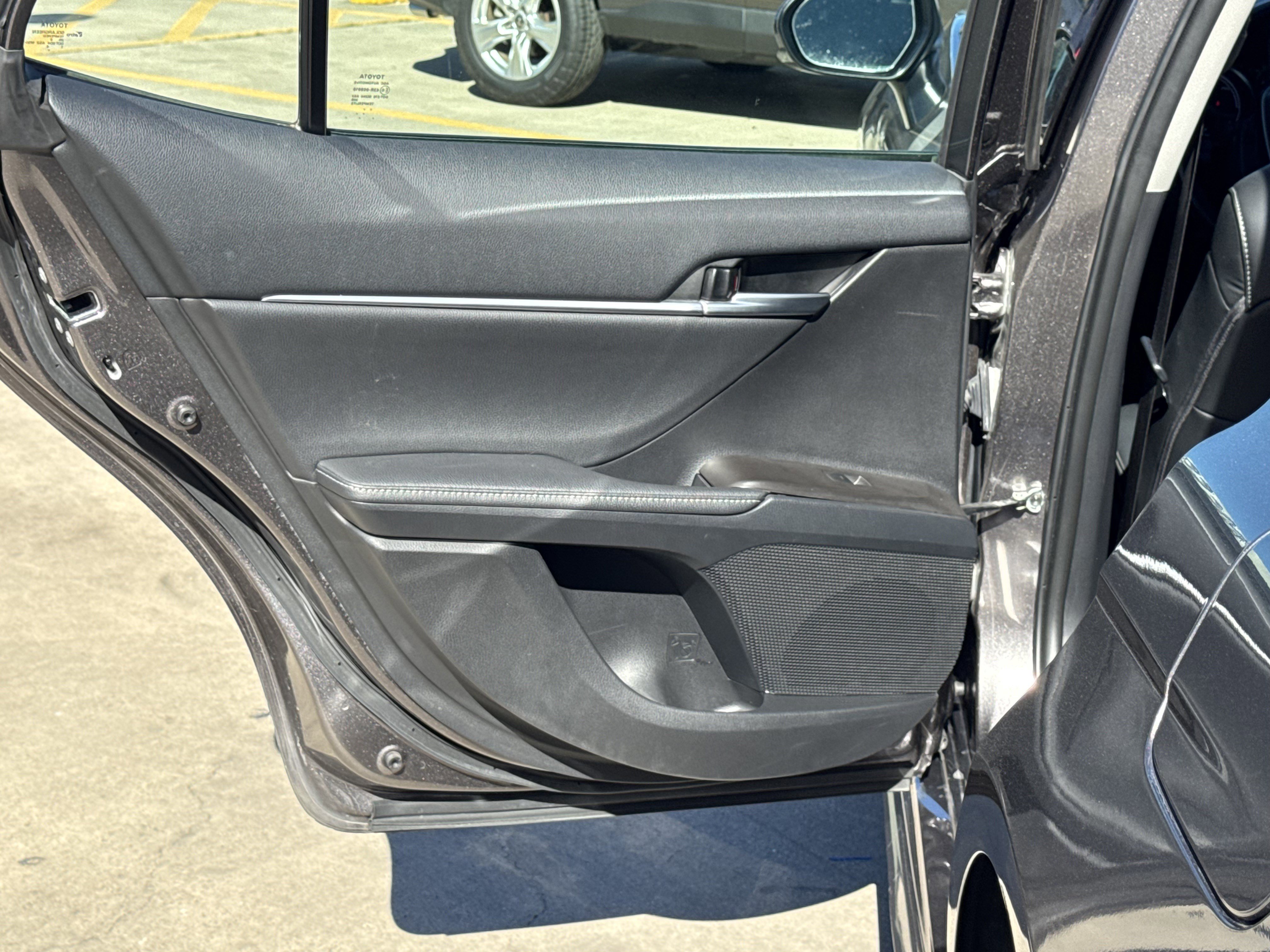 Used 2023 Toyota Camry XSE image 11