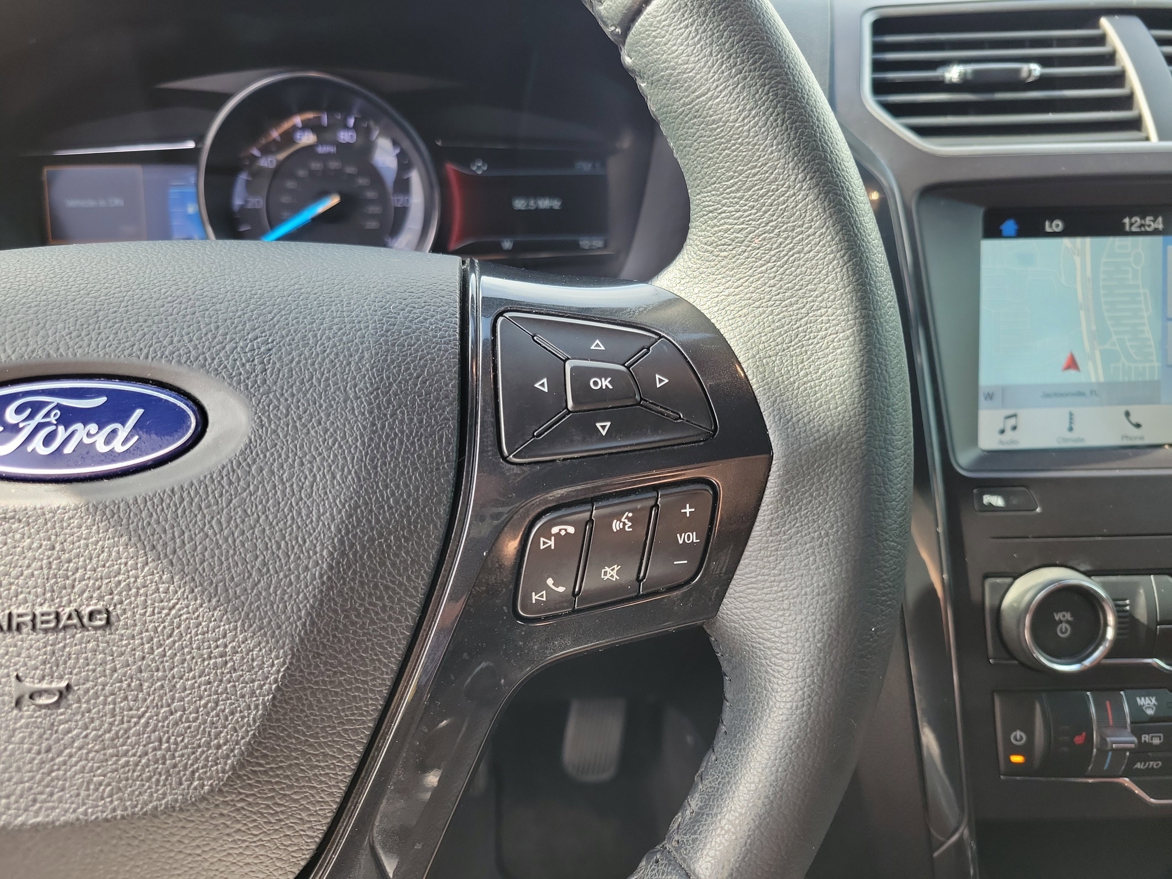 Certified 2019 Ford Explorer XLT w/ Equipment Group 202A image 13