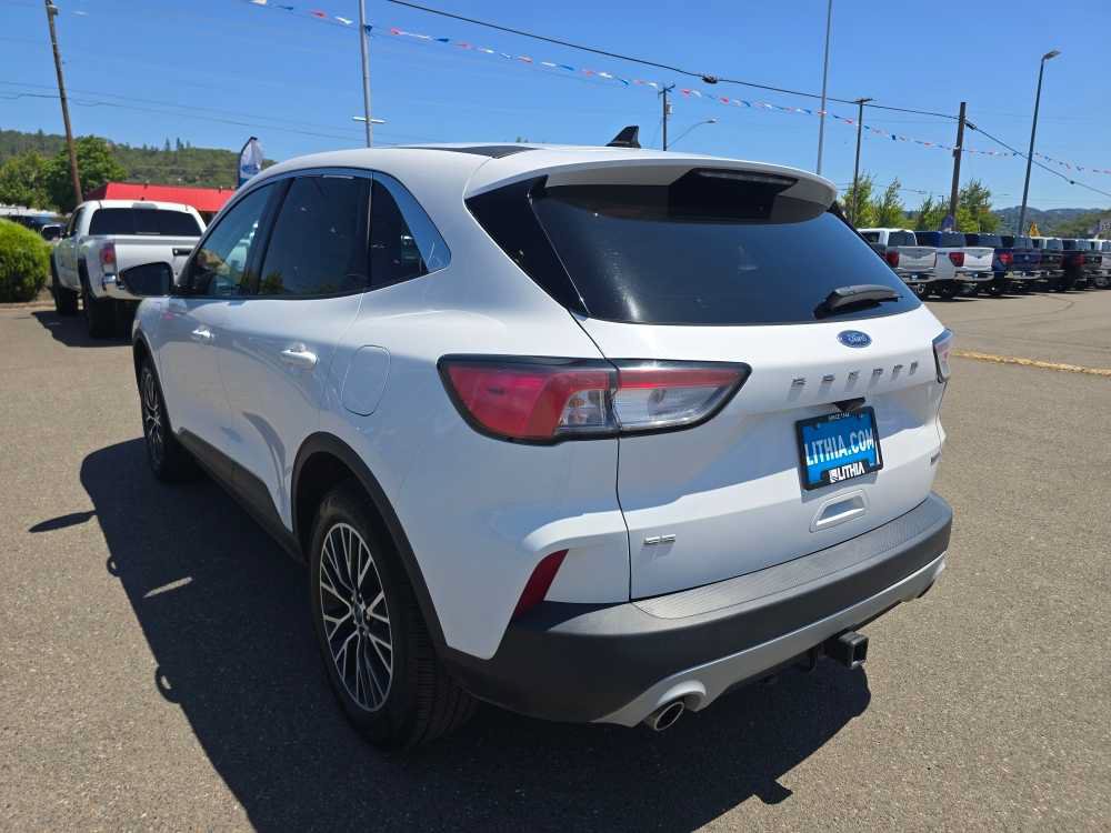 Certified 2022 Ford Escape SE w/ Convenience Package FWD image 3