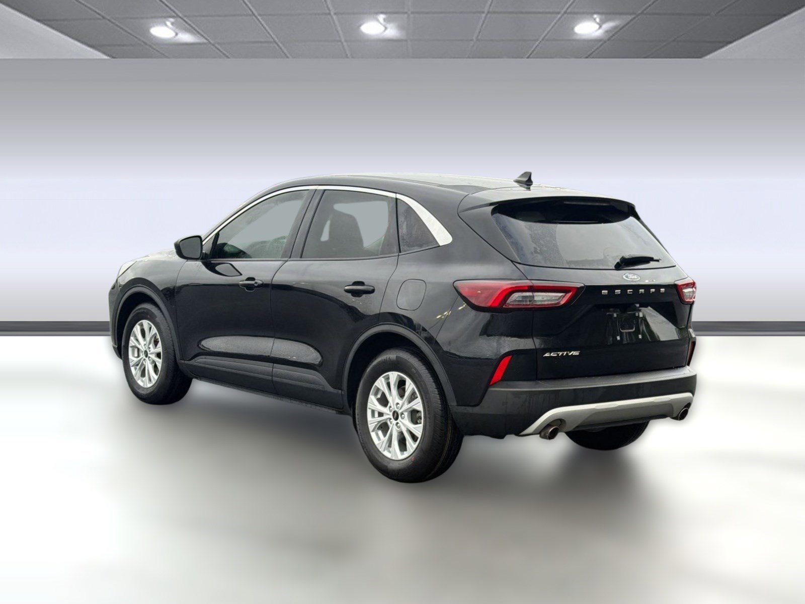 Certified 2024 Ford Escape Active w/ Cold Weather Package FWD image 3