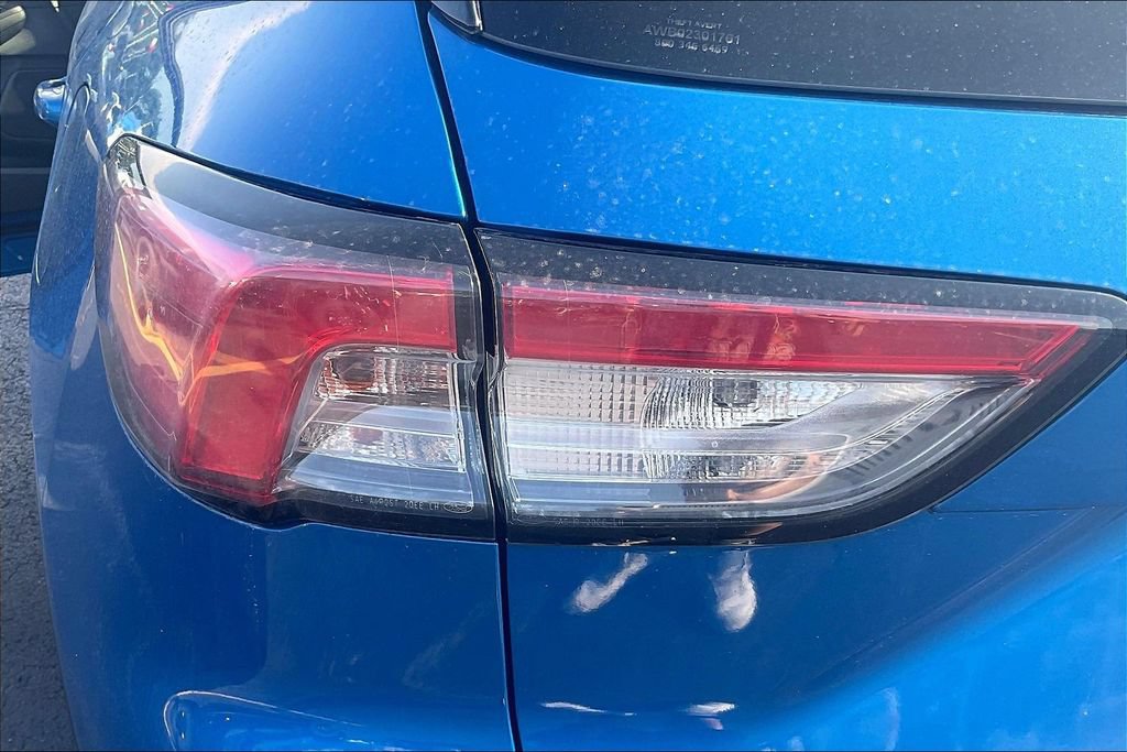 Certified 2020 Ford Escape Titanium AWD/4WD image 29