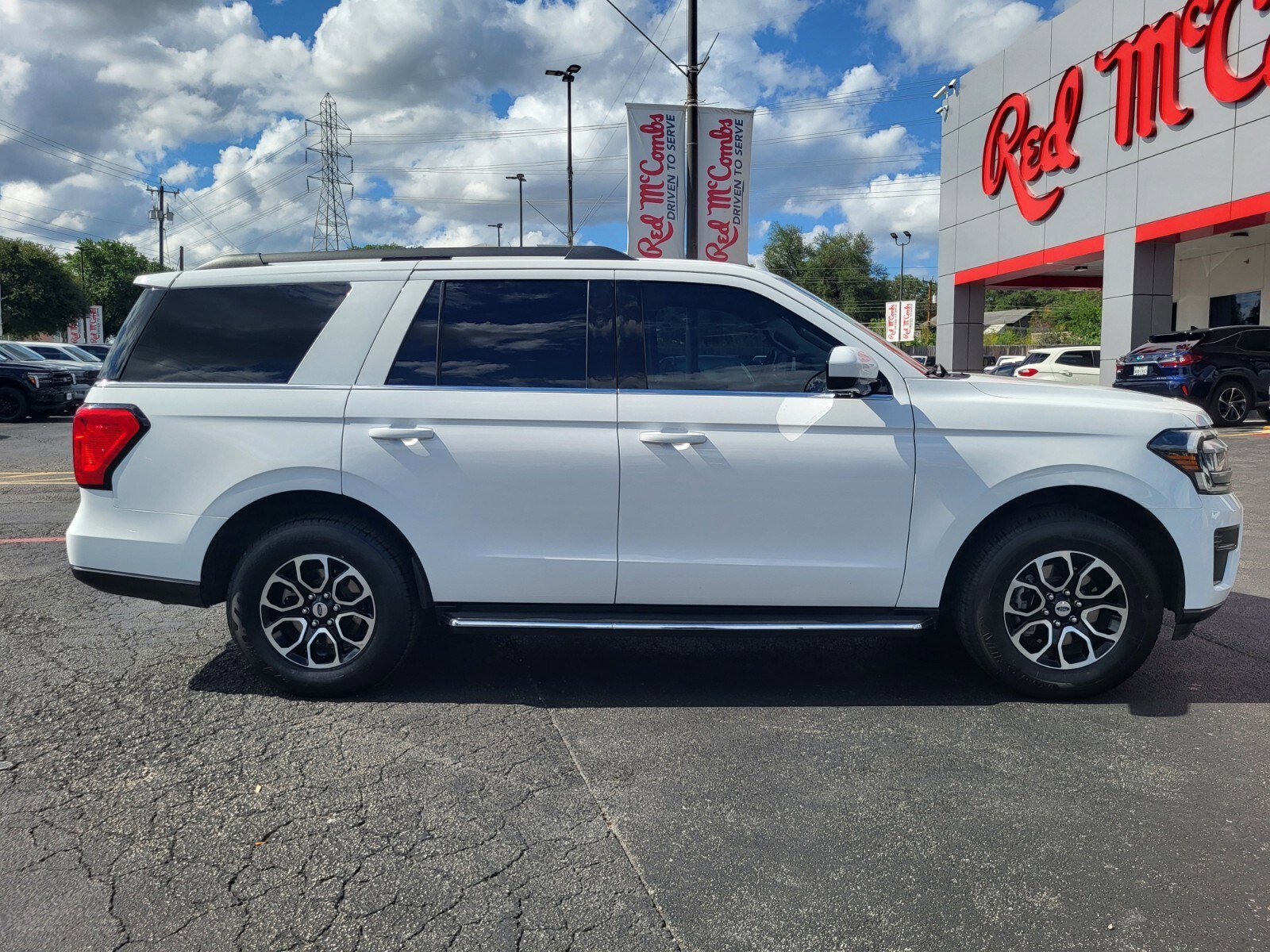 Certified 2023 Ford Expedition XLT RWD image 2