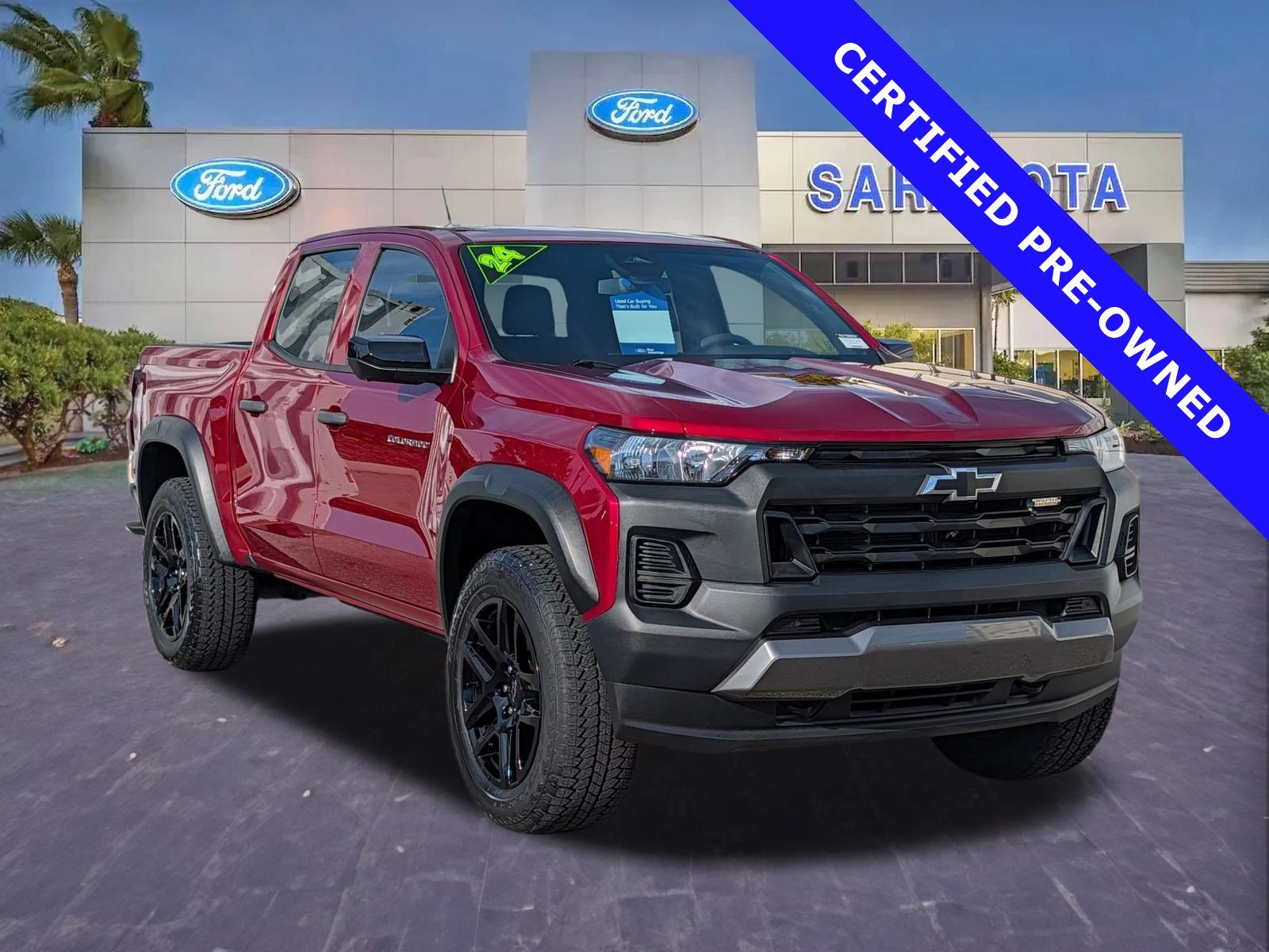 Used 2024 Chevrolet Colorado Trail Boss w/ Technology Package AWD/4WD image 1