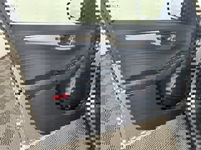 Certified 2022 Ford Escape SE w/ Convenience Package image 10