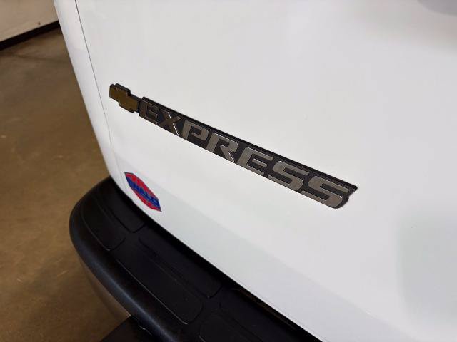 Used 2025 Chevrolet Express 2500 w/ Driver Convenience Package RWD image 27