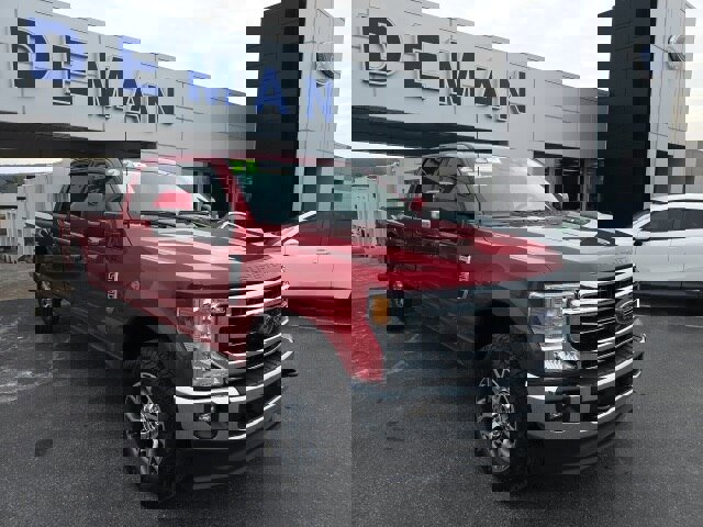 Certified 2022 Ford F350 Lariat w/ Lariat Value Package image 1