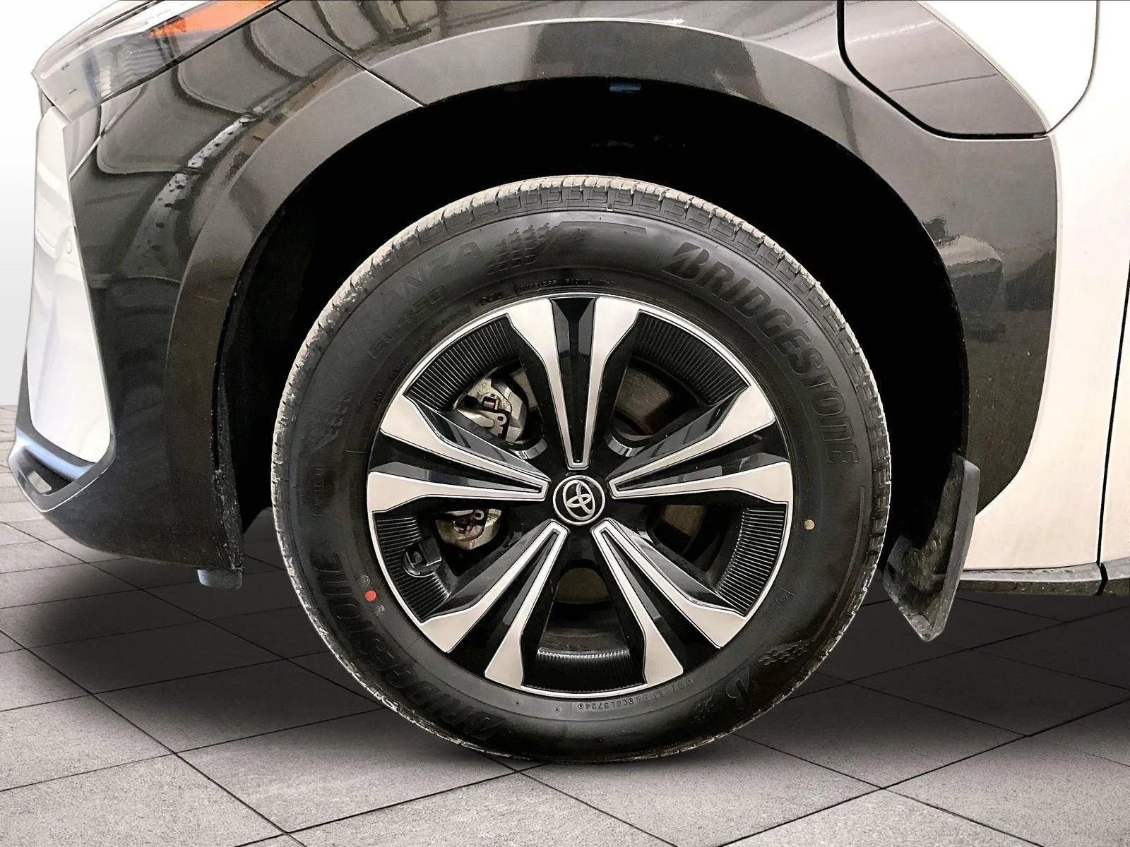 Used 2024 Toyota bZ4X AWD w/ Weather Package image 8