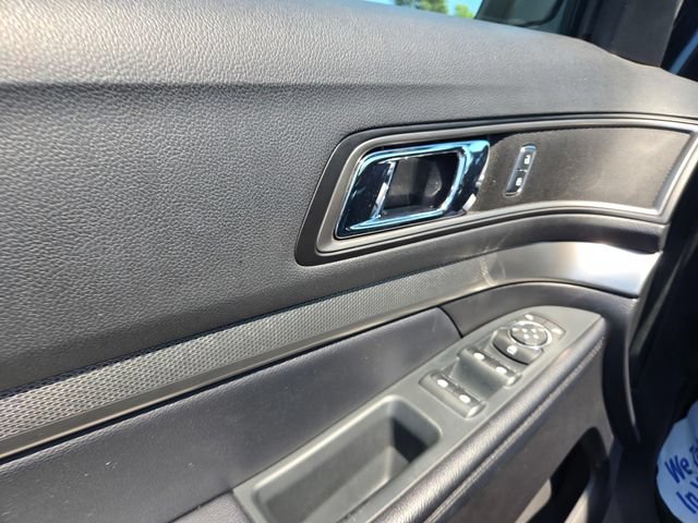 Certified 2018 Ford Explorer XLT w/ Equipment Group 202A AWD/4WD image 36