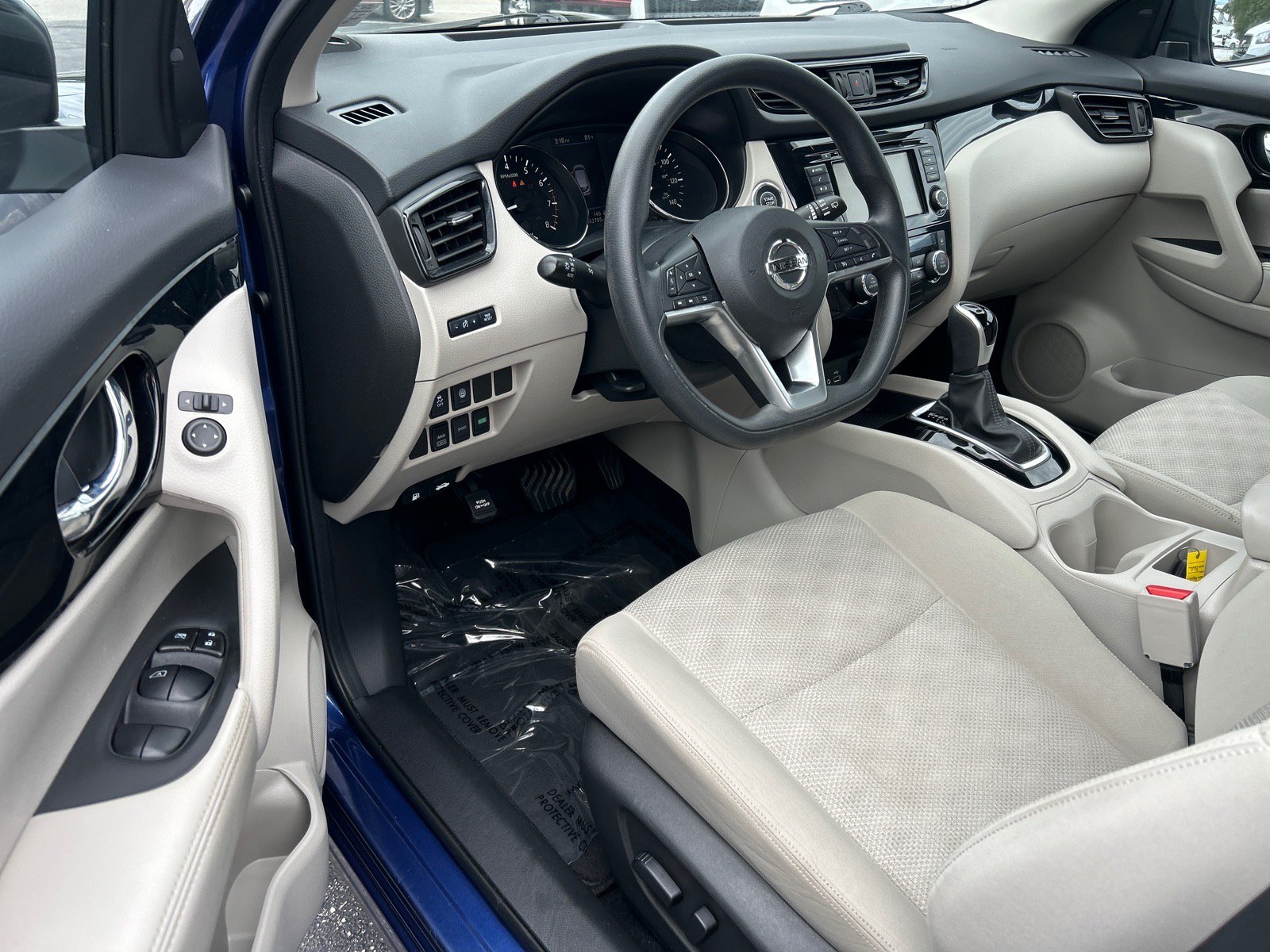 Used 2020 Nissan Rogue Sport SV AWD/4WD image 7