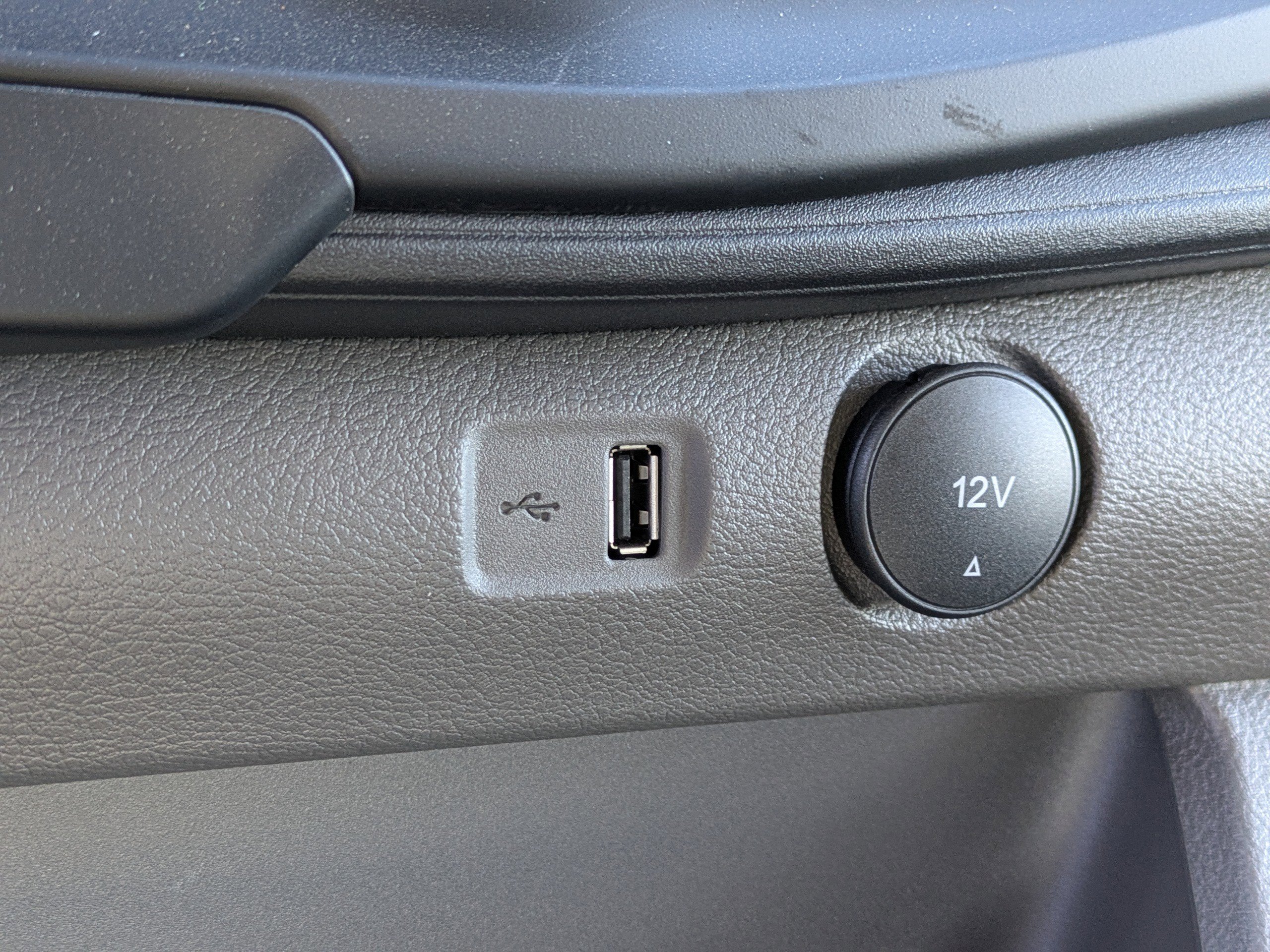 Certified 2024 Ford Transit 150 Low Roof image 24