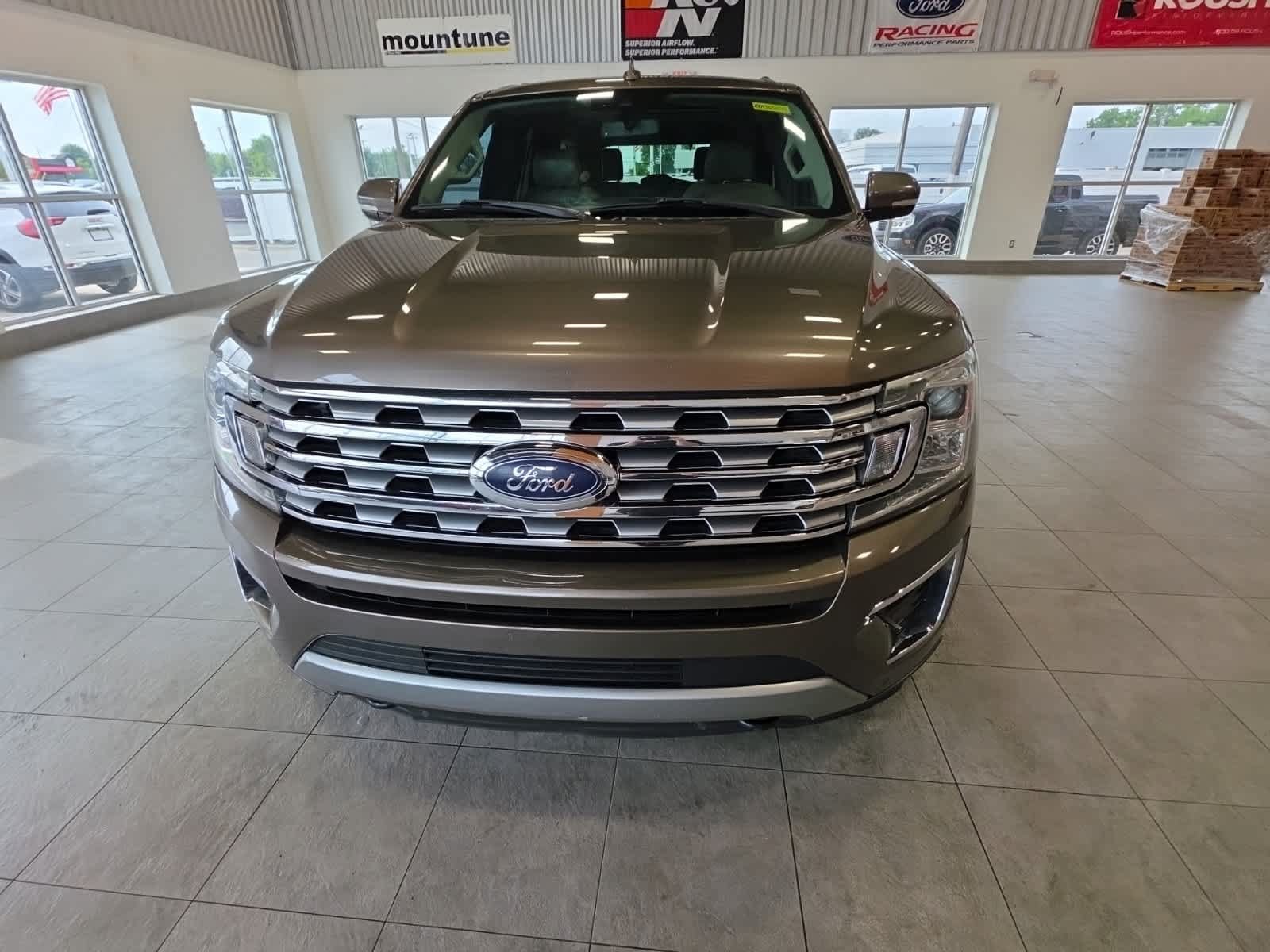 Certified 2019 Ford Expedition Limited w/ Equipment Group 301A AWD/4WD image 4