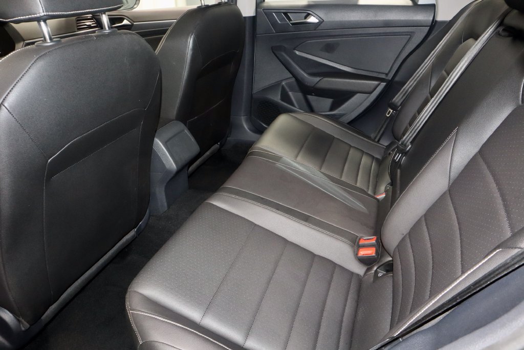 Used 2024 Volkswagen Jetta SE FWD image 21