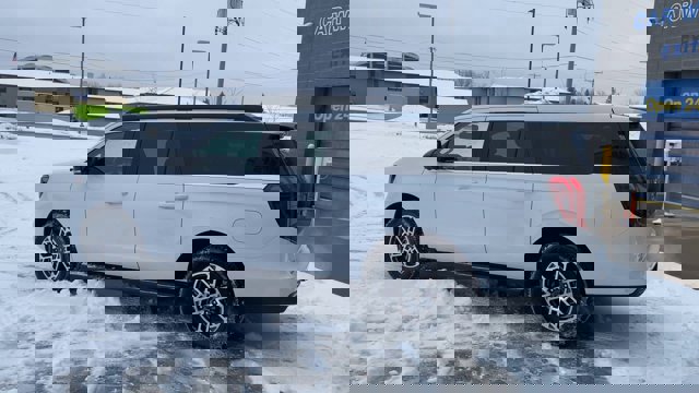 Certified 2025 Ford Expedition Max Active image 7