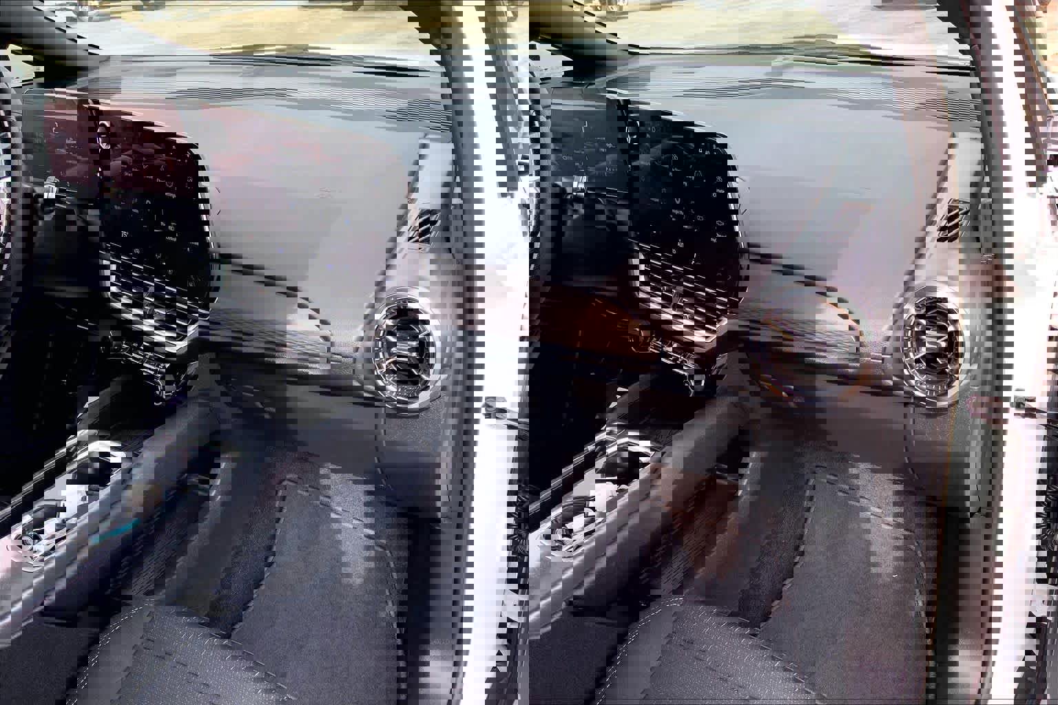 Used 2025 Chevrolet Equinox EV LT image 16