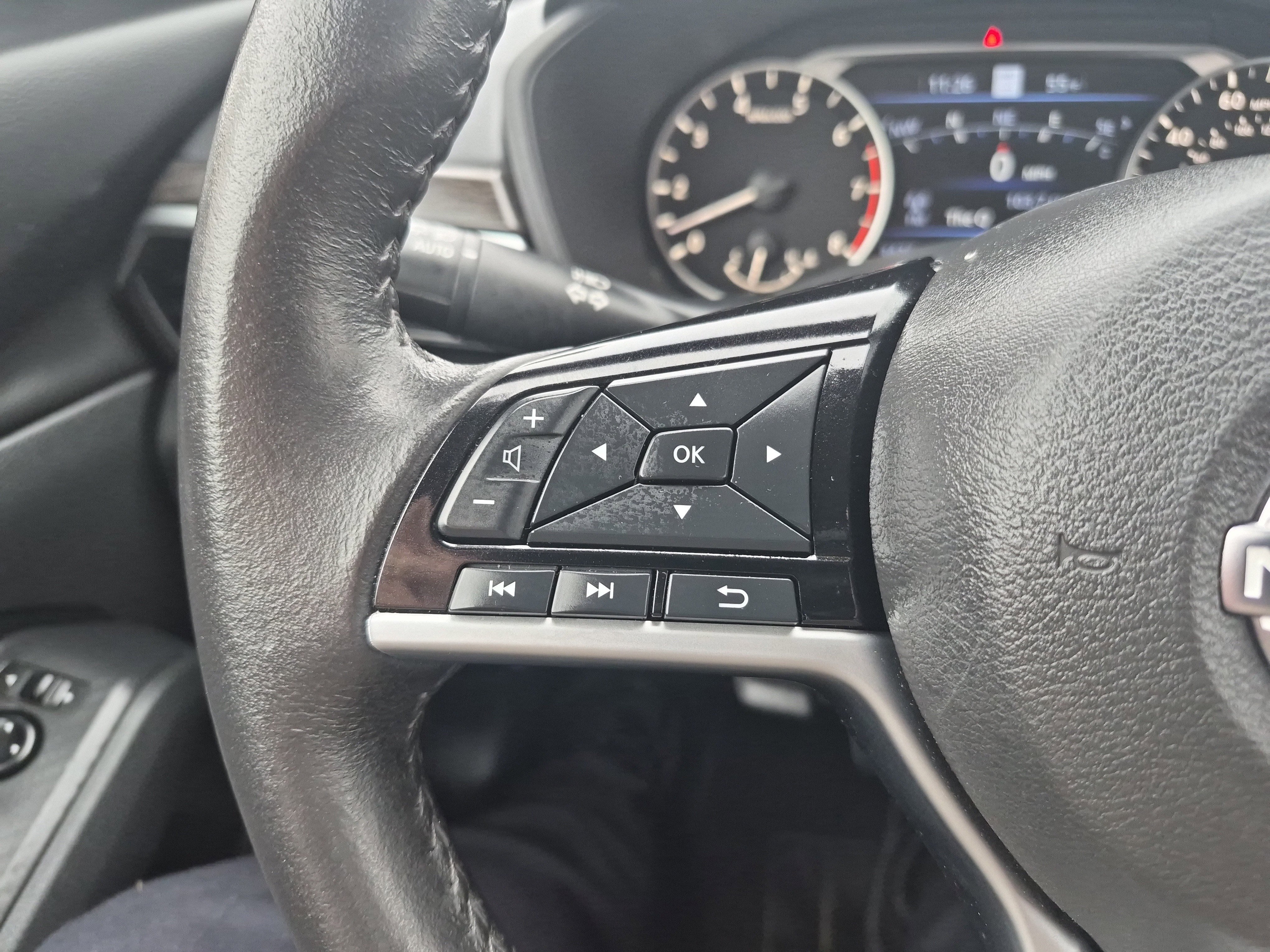 Used 2024 Nissan Altima 2.5 SV w/ SV Premium Package image 24