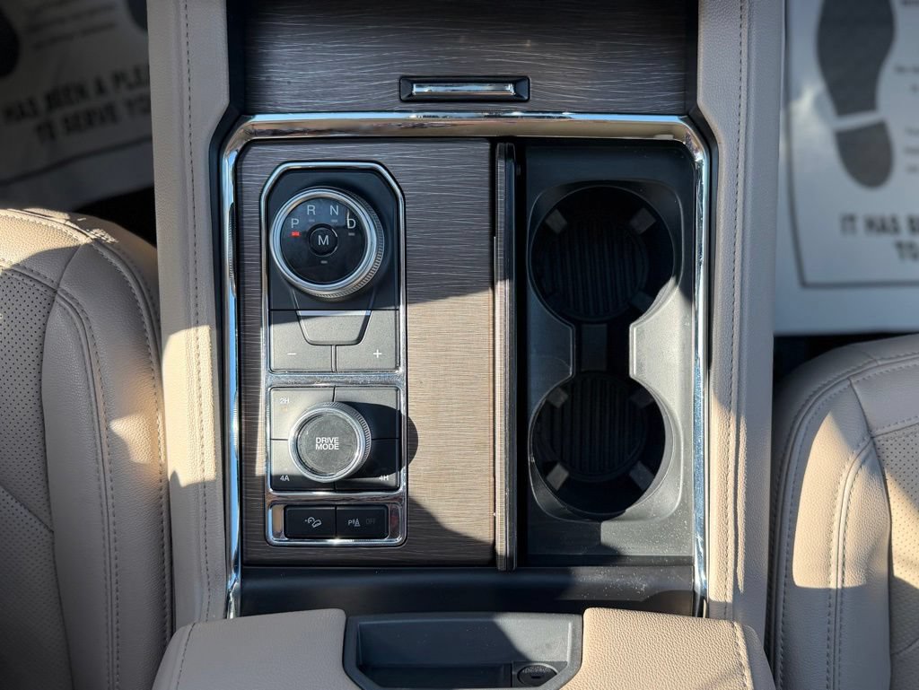 Certified 2024 Ford Expedition Limited AWD/4WD image 28