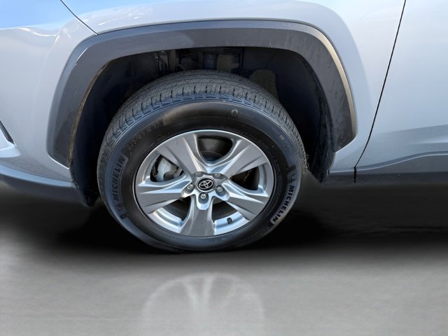 Used 2024 Toyota RAV4 XLE AWD/4WD image 24