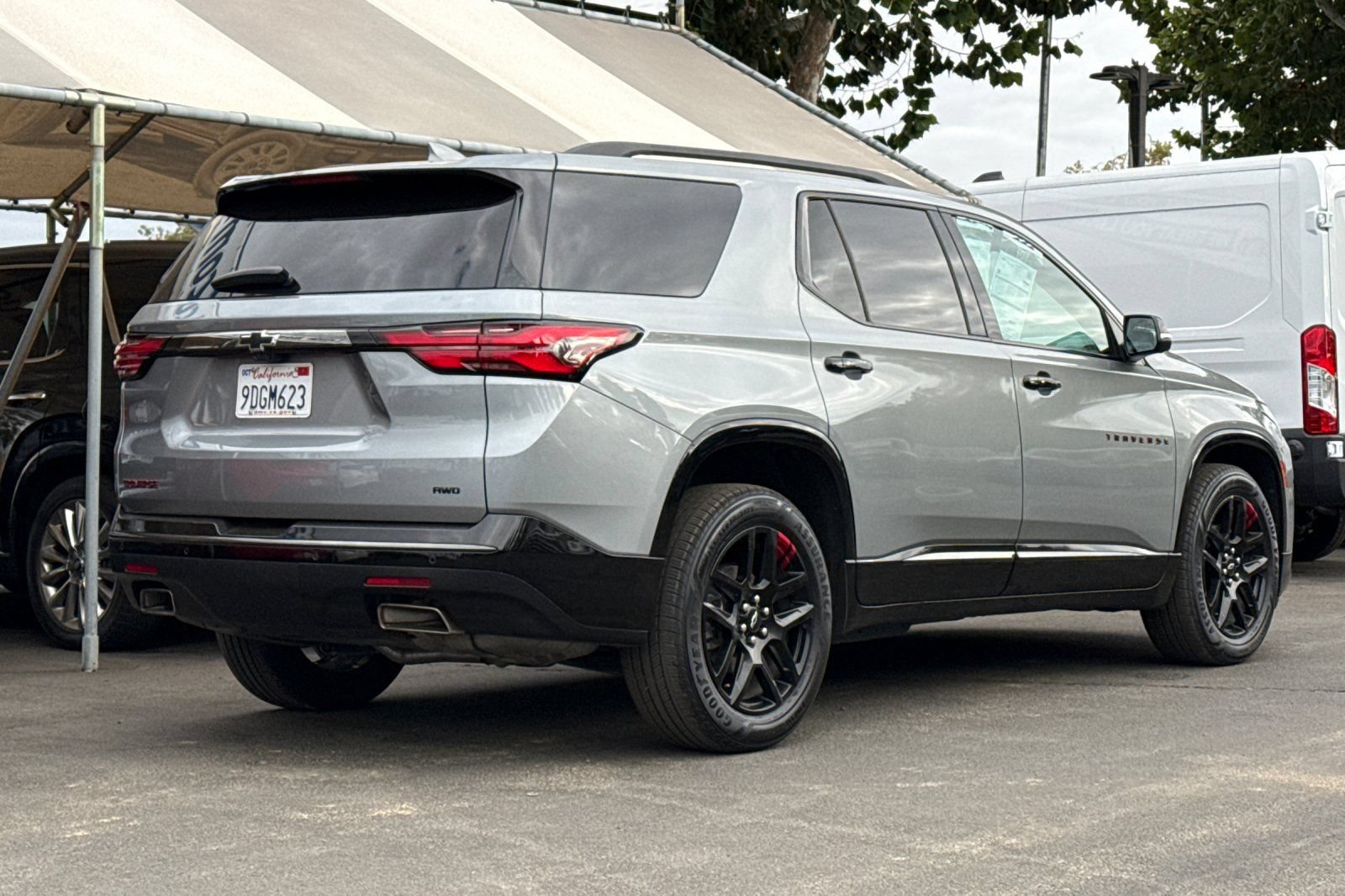 Used 2023 Chevrolet Traverse Premier w/ Redline Edition AWD/4WD image 4