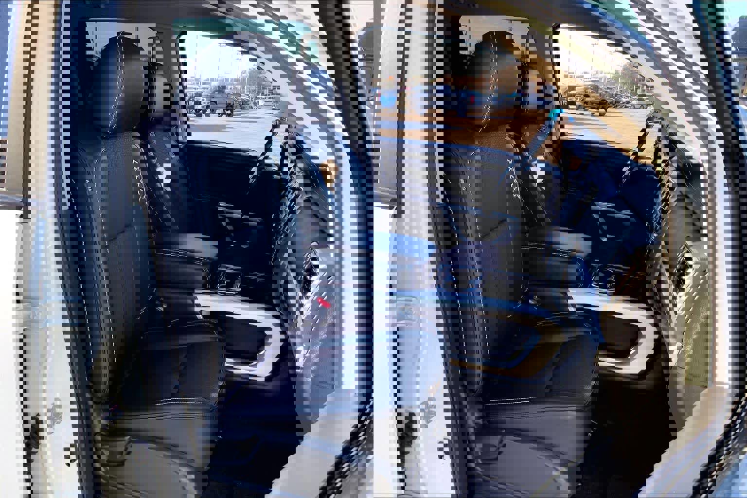 Used 2018 Nissan Titan PRO-4X image 11