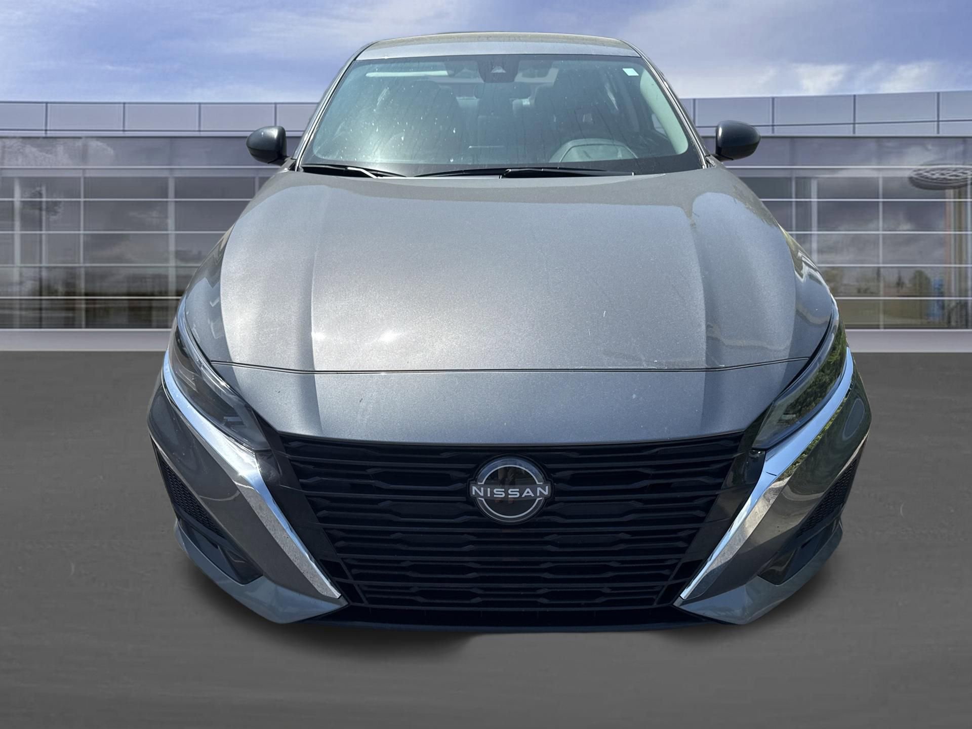 Used 2025 Nissan Altima 2.5 SV image 8