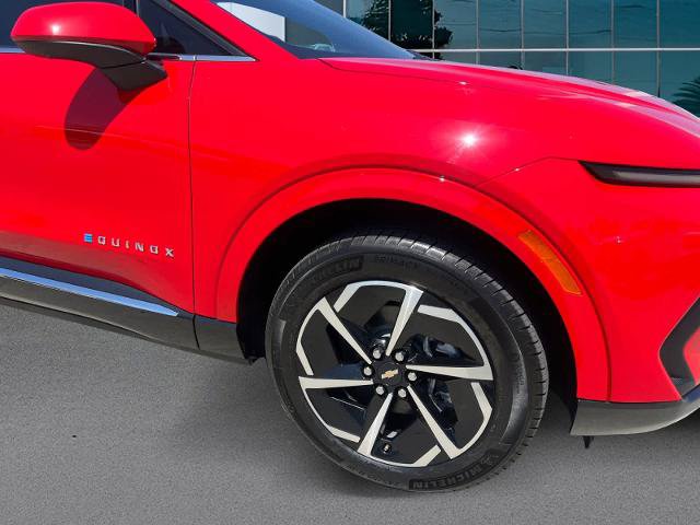 Used 2024 Chevrolet Equinox EV LT FWD image 12