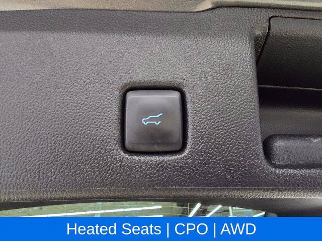 Certified 2025 Ford Escape Platinum AWD/4WD image 10