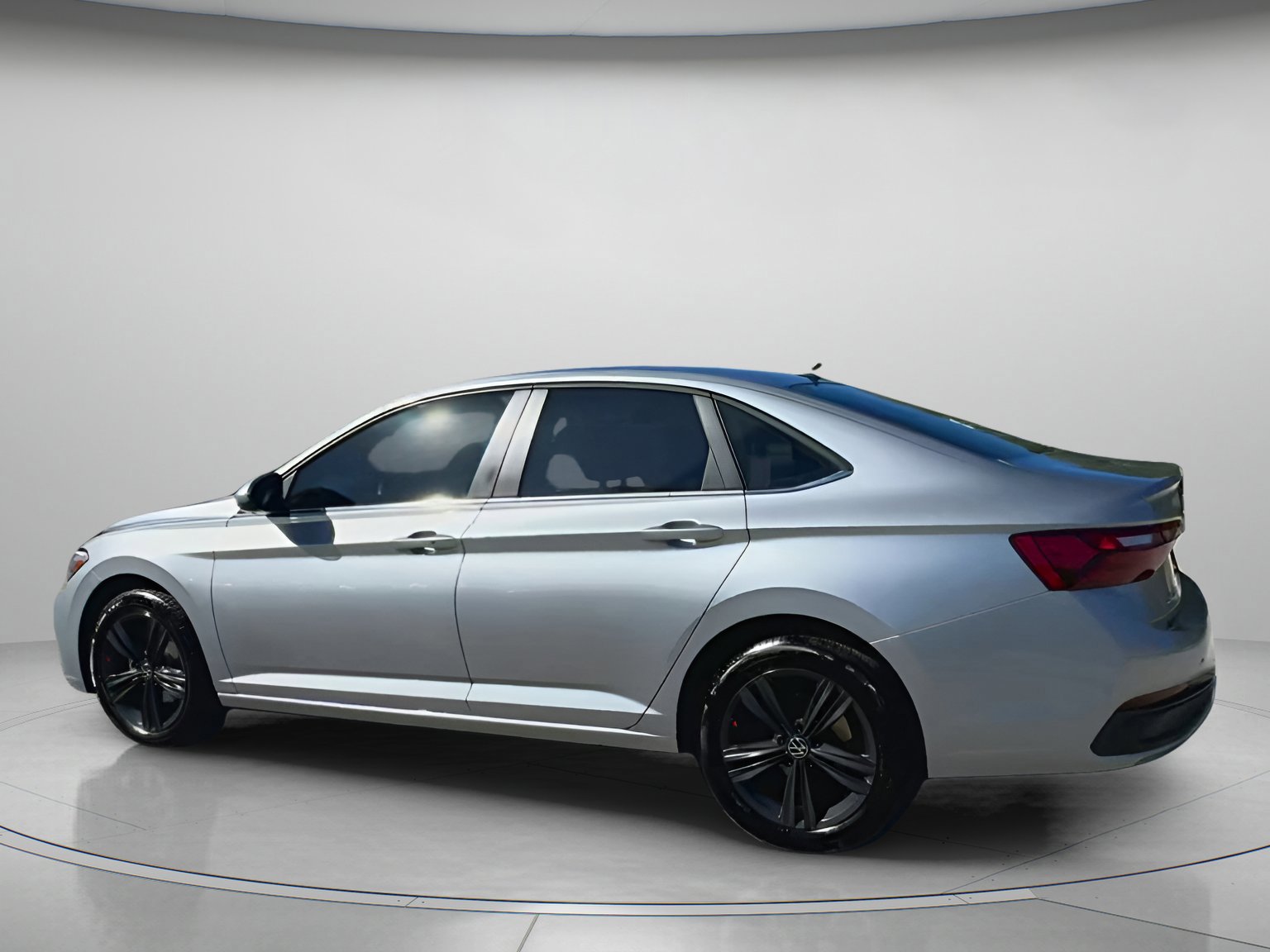 Used 2024 Volkswagen Jetta SE image 12