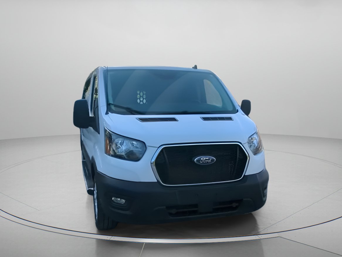 Certified 2025 Ford Transit 250 Low Roof w/ Exterior Upgrade Package RWD image 4