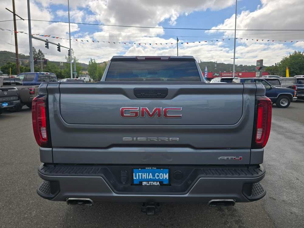 Used 2021 GMC Sierra 1500 AT4 AWD/4WD image 4