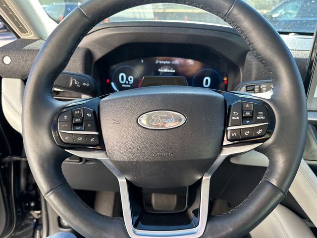 Certified 2025 Ford Explorer Platinum w/ LUX Leather Package image 33