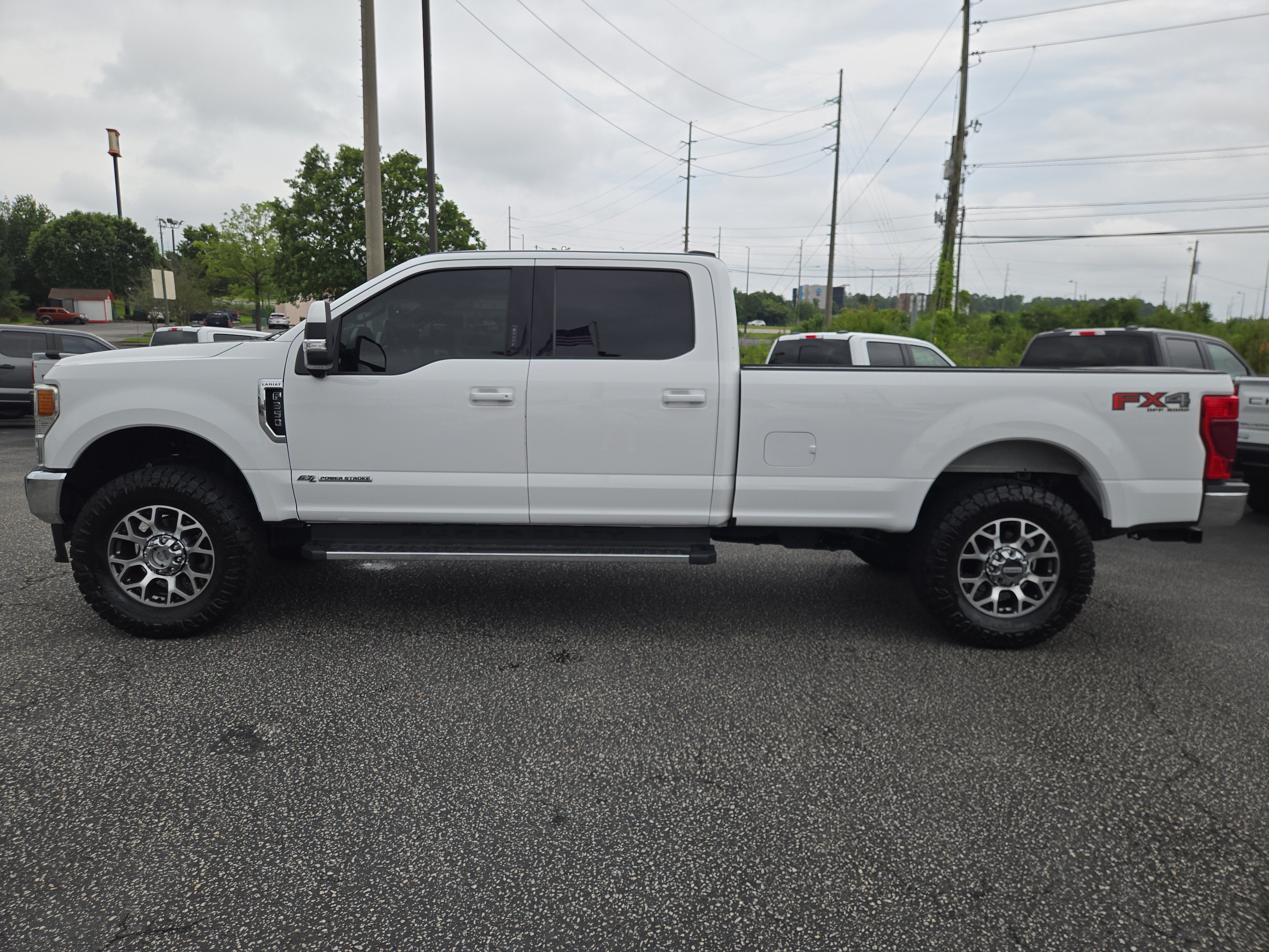 Certified 2022 Ford F350 Lariat w/ Lariat Value Package AWD/4WD image 11