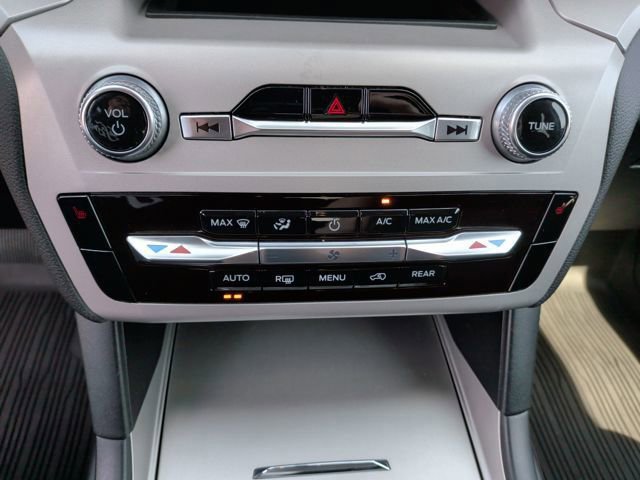 Certified 2023 Ford Explorer XLT image 15