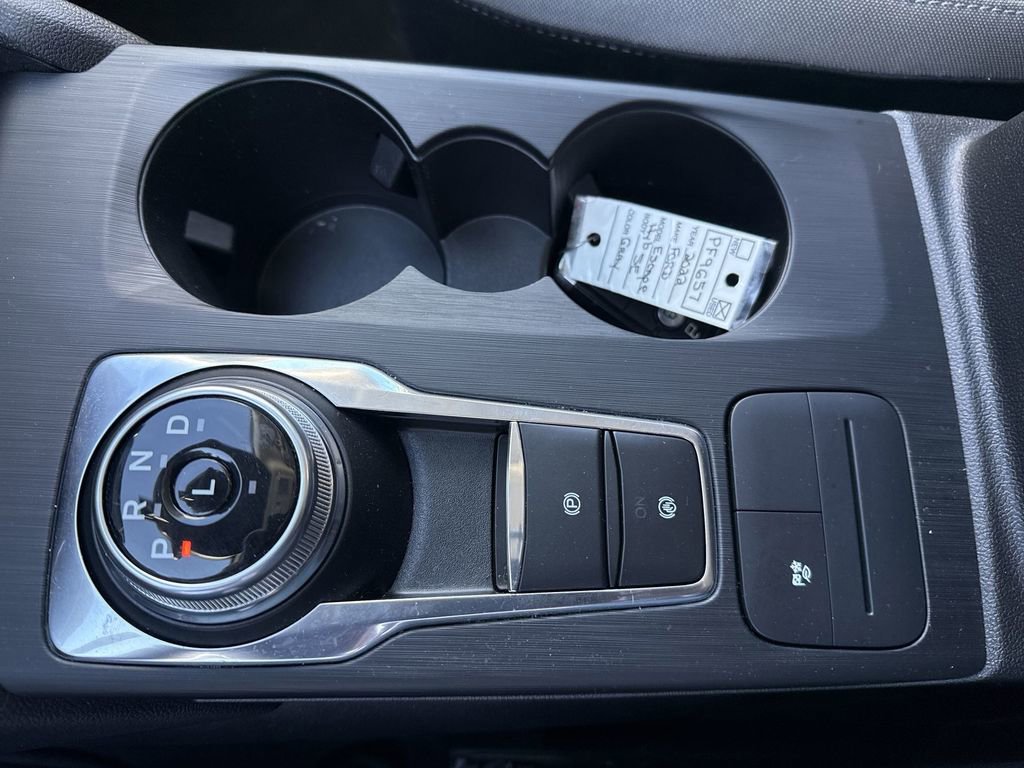 Certified 2022 Ford Escape SE image 31