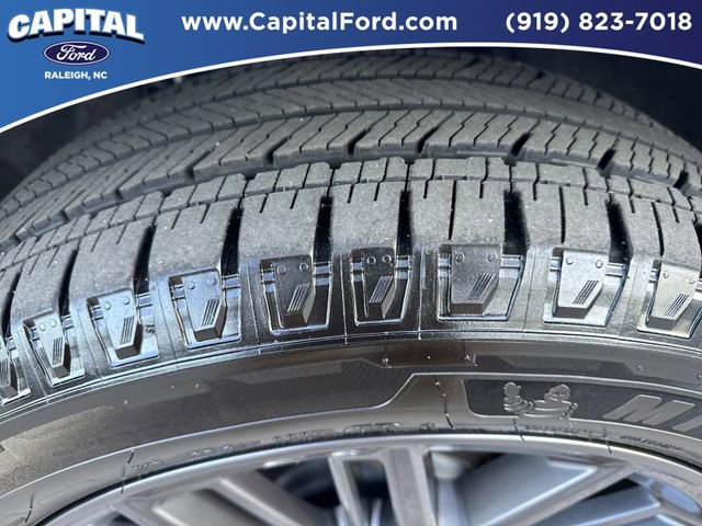 Certified 2025 Ford Expedition Platinum w/ Stealth Performance Package AWD/4WD image 13