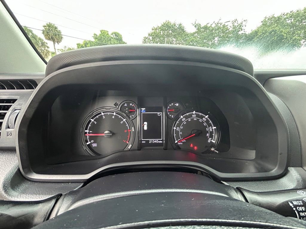 Used 2021 Toyota 4Runner SR5 Premium w/ Moonroof Package AWD/4WD image 39