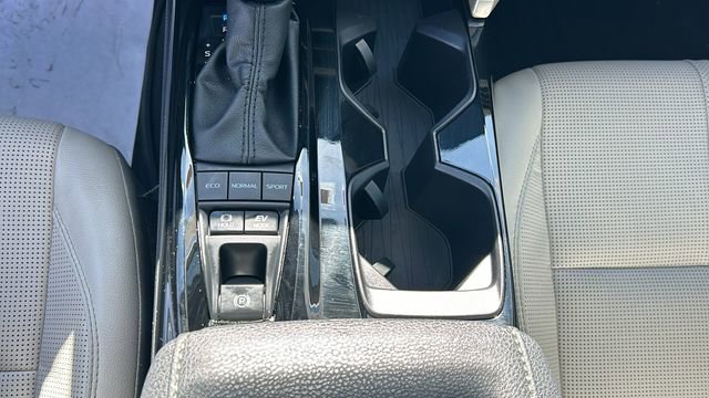 Used 2025 Toyota Camry XLE w/ Premium Plus Package FWD image 22