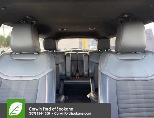 Certified 2025 Ford Explorer ST-Line AWD/4WD image 36