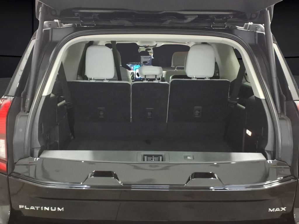 Certified 2025 Ford Expedition Max Platinum w/ Driver's Package AWD/4WD image 26
