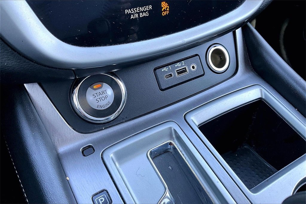 Used 2019 Nissan Murano S image 32