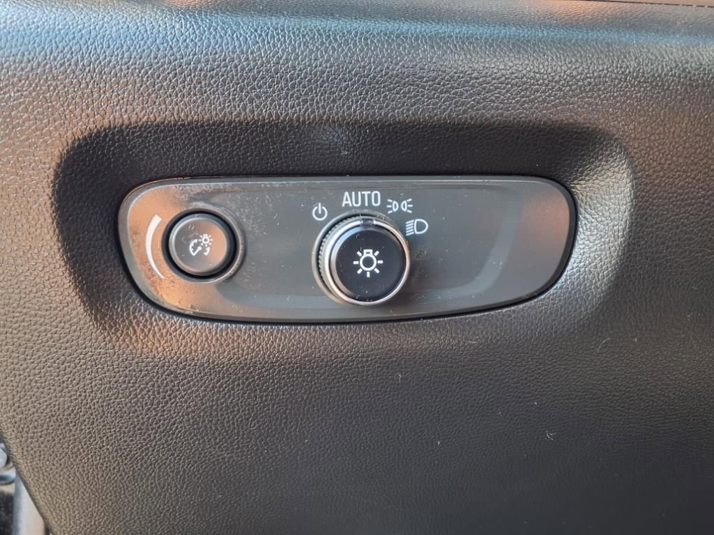 Used 2023 Chevrolet Traverse High Country w/ LPO, Floor Liner Package image 17