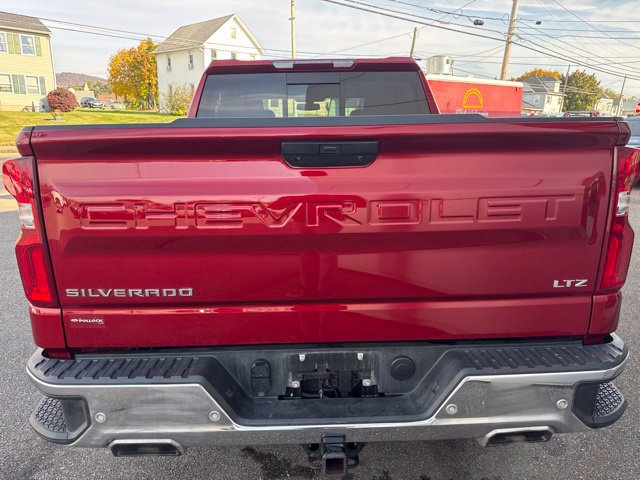 Used 2022 Chevrolet Silverado 1500 LTZ AWD/4WD image 7