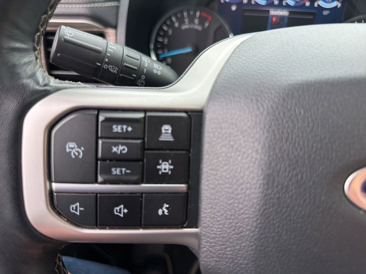 Certified 2024 Ford Expedition Max Limited RWD image 39