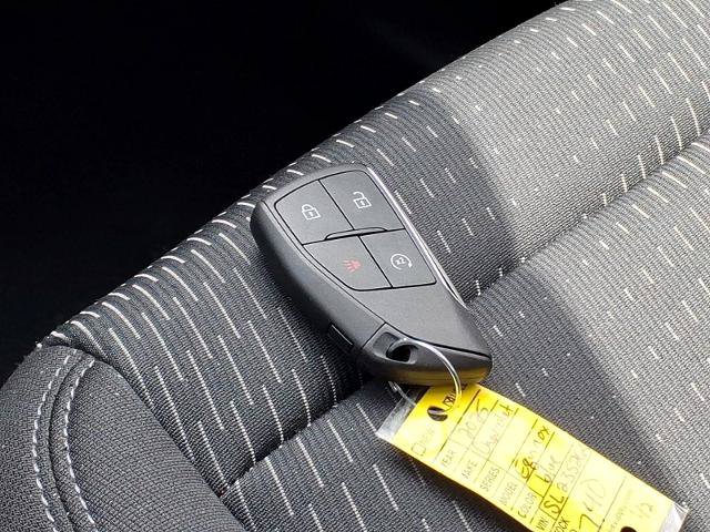 Used 2025 Chevrolet Equinox LT FWD image 21