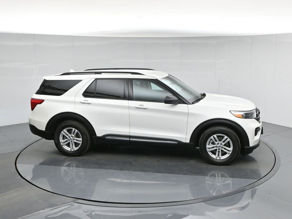 Certified 2023 Ford Explorer XLT image 12