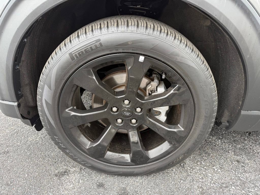 Certified 2023 Ford Explorer ST-Line w/ Class IV Trailer Tow Package image 10